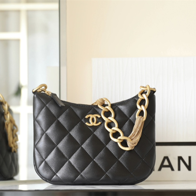 Chanel奢侈品腋下包23aHobo系列黑金免檢版